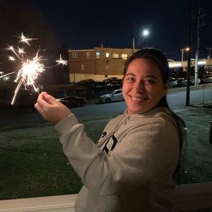 Meet your Posher, Leah